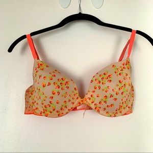 VS PINK 34D t shirt bra